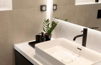 Seafront Apartment by C2C Architects - Foto 16