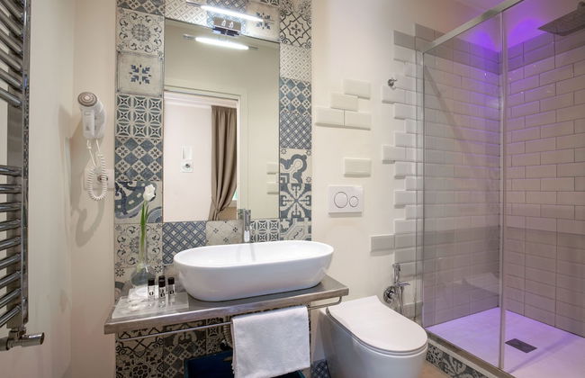 Spagna Secret Rooms - Photo 17