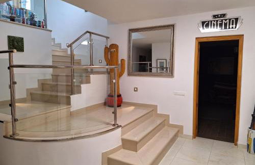 Casa Alta - exclusive large luxury private villa, large pool, amazing views, on the edge of the village and next to natural park - Foto 31