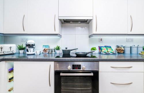 Monmouth House Aylesbury Premier Quality Accommodation For Larger Families Contractors And Professionals Sleeps Up to 6 Guests - Foto 17