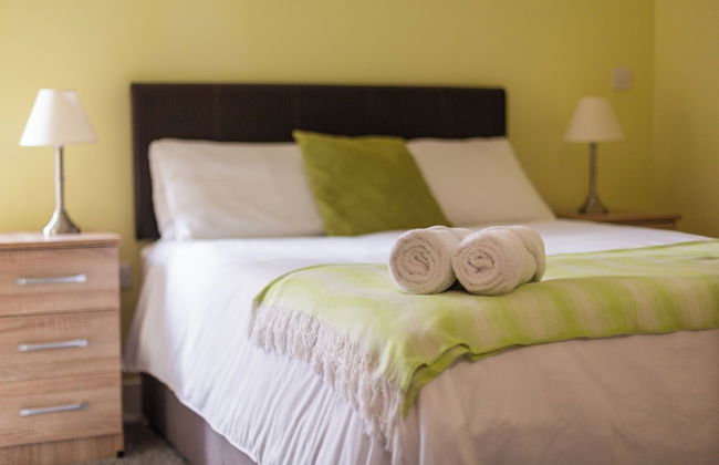 Meridian Bay Apartment - Photo 2