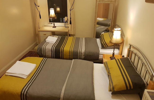 2 Bed Flat - Sleeps 4 - Parking - Wifi - Foto 2