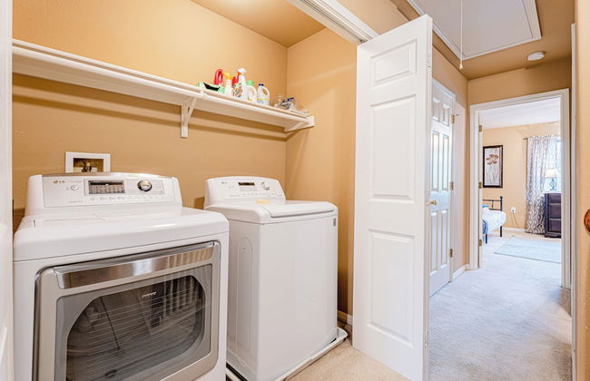 Quiet 2 Story Walkable to East Side Eateries - Foto 18