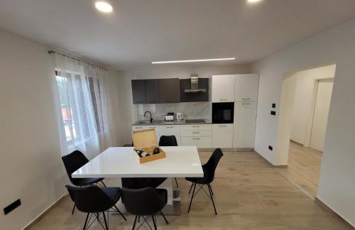 The Setting Sun - Photo 26