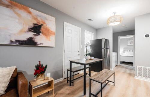 Atlanta Zoo Free Driveway Parking Fenced Side Yard 1B1B - Foto 16