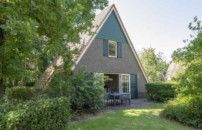 Bungalow Near Breda & De Biesbosch Park - Photo 1