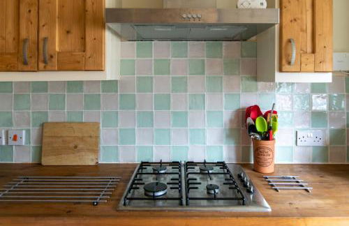 Charming terraced cottage close to Alton Towers - Foto 8