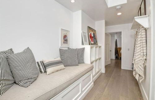 Luxury Ocean Views & Steps To The Sand - Tower 36 Upper Condo Unit - Photo 32