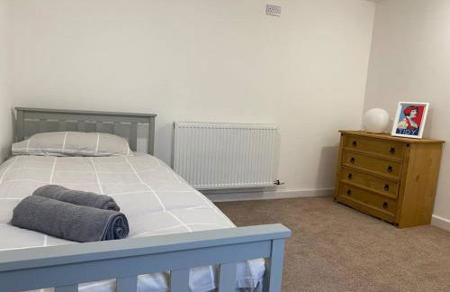 Modern 2 bedroom cottage near Bike Park Wales. - Photo 11