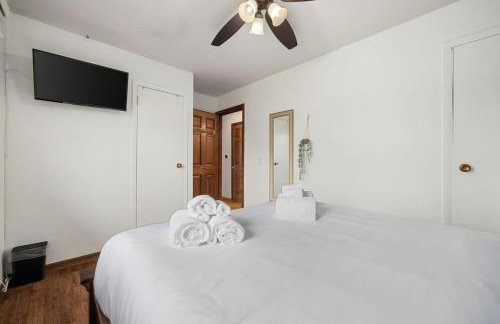 Poolside Palisade - A Fun Family Retreat for 6 - Foto 36