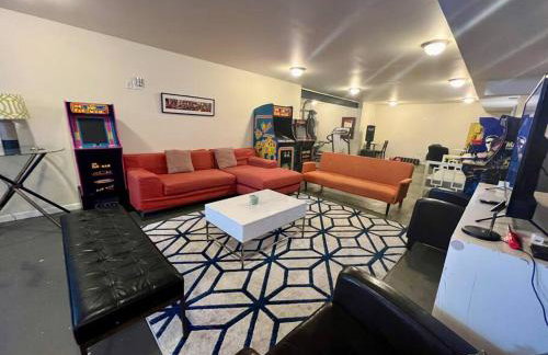 Space To Chill & Work in the Center of Everything - Foto 5