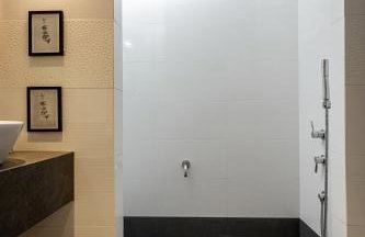 Spacious 3-bedroom apartment with WiFi, AC in charming Kalamaria - mountain view - Foto 48