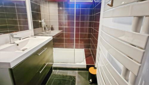 Appartement Chaleureux, Jardin Privé, Centre ville - Foto 4