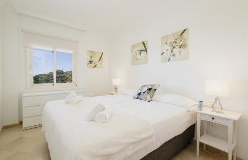 Private heatable infinity pool with sea views in La Mairena, Marbella - Foto 31