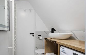 Franc Holiday House With a Spacious Terrace, Hot Tub And Sauna - Foto 32