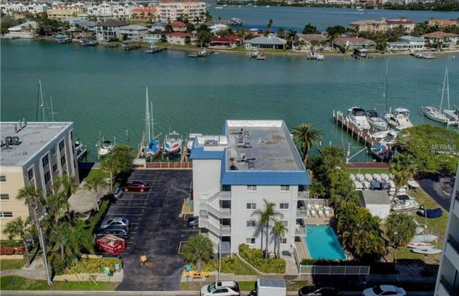 2 Bedroom Waterfront Pool Side! - Foto 50