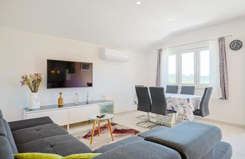 Holiday Home Veronika near Makarska, private pool - Foto 17
