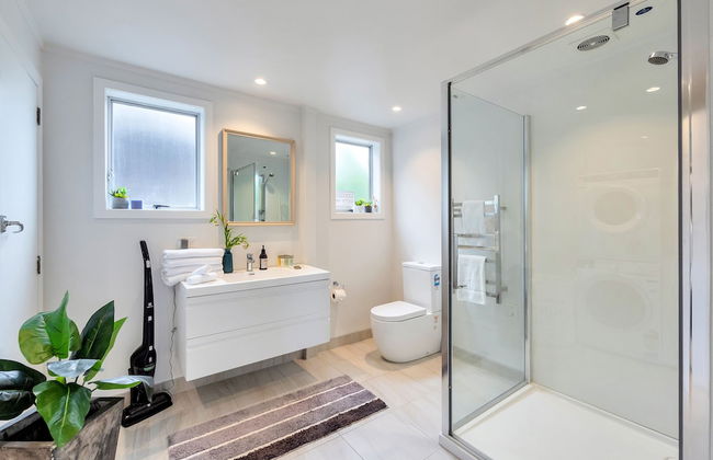 Kingsland Contemporary 2BR with Carpark - Photo 16