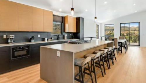 New Ultra-Modern Home Overlooking the Lake - Foto 2