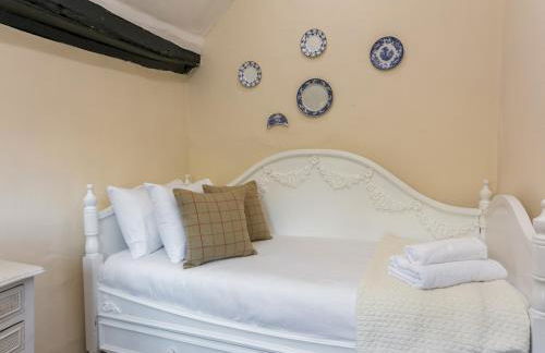 Secluded Mansion Retreat - Expansive Private Oasis - Pass the Keys - Foto 20