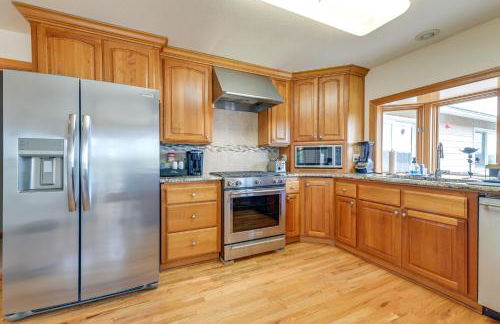 Vineyard Farmhouse in Oakland with Hot Tub! - Foto 10