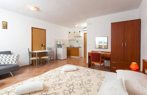 Apartments Ana Lopud - Studio with Balcony and Sea View-2 - Photo 18