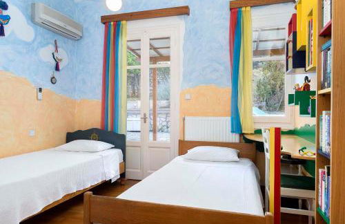 Yellow House Ithaca - Foto 23