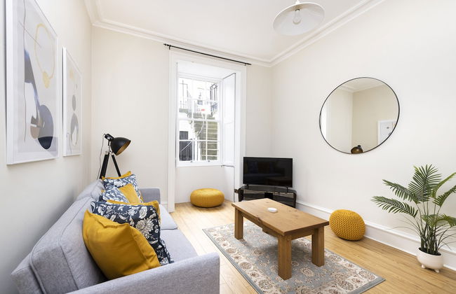 JOIVY Chic Flat Near Stockbridge Market W/ Patio - Foto 14