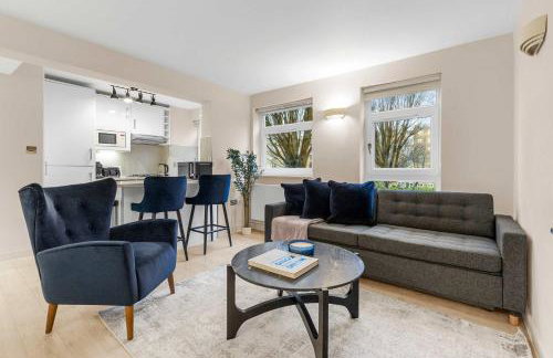 Prime Location with Modern Comfort - Foto 1