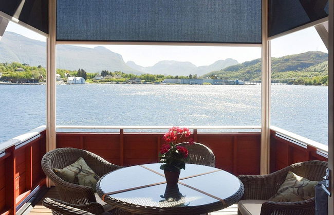 8 Person Holiday Home in Midsund - Foto 24