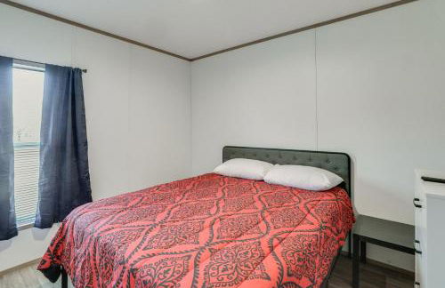 2 Mi to Lake Marion! Pet-Friendly Home with Yard - Foto 16