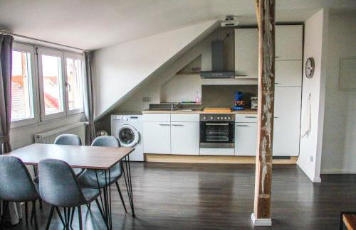 EXKLUSIVE 2 Zi. Dachgeschosswohnung in Top Lage! - Foto 5