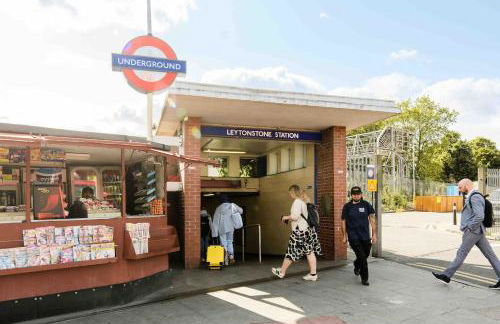 Huge 6 Beds House in Zone 2 London-MobileRateOffers-Families-Leisure-Parking-WiFi-PoolTable-Netflix-Sleeps15! - Foto 40