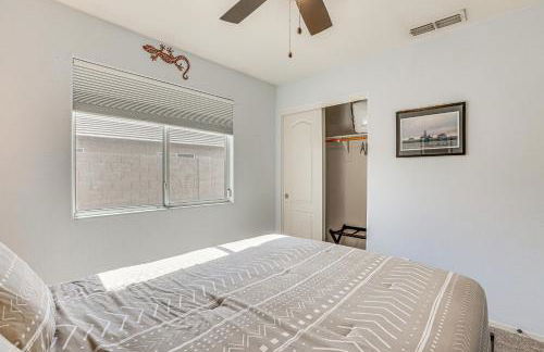 Patio and Fire Pit Peoria Getaway Near Golfing! - Foto 21