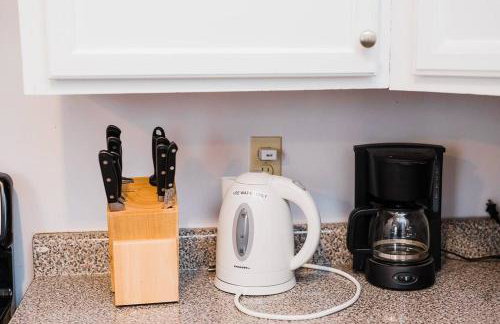 Off-Street Parking - Washer & Dryer - GroupStay - Foto 4