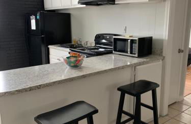 Walk to LSU stadium & close to downtown - Foto 9