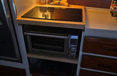 43' Classic Trawler 5 Star Resort Pools, Views, Dining Free Shuttle to Downtown - Photo 9