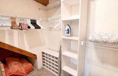 Cabin Sweet Cabin - Photo 3