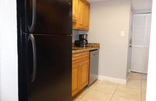 Beautiful 2-Bedroom Condo Near Universal and other Orlando Attractions, King Bed & Wi-Fi - Foto 11