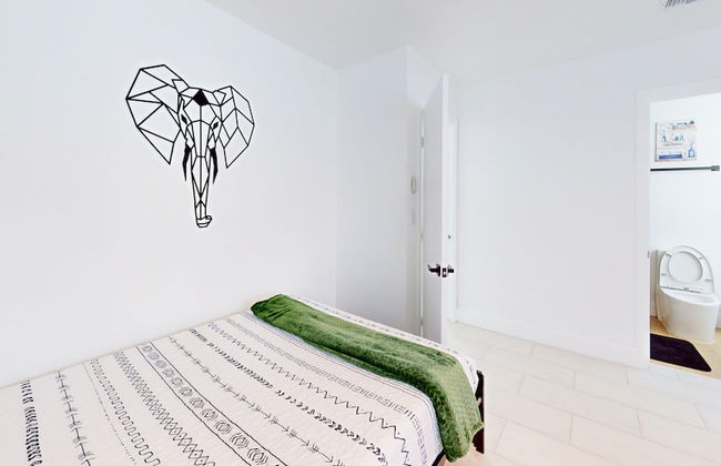 Casa Lucia 5 Bedroom Home With Pool Near Hard Rock Casino - Photo 38