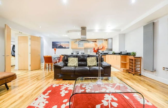 Canary Wharf Luxury Apartments - Photo 67