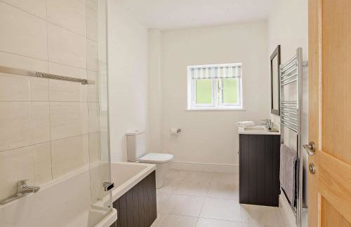 4 Bed in Combe St. Nicholas 83501 - Foto 22