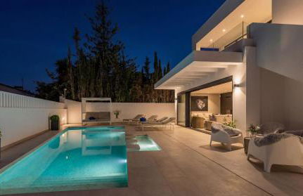 VACATION MARBELLA I Villa Marbesa White Pearl, Two Private Pools, 3min walk to the Beach, Fastest WiFi, Built in 2024 - Foto 29