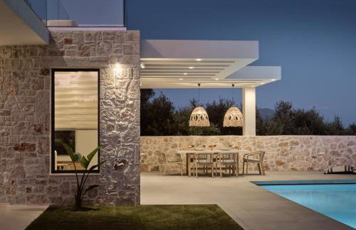 Armela Villa, with Pool & Captivating Views, By ThinkVilla - Foto 15