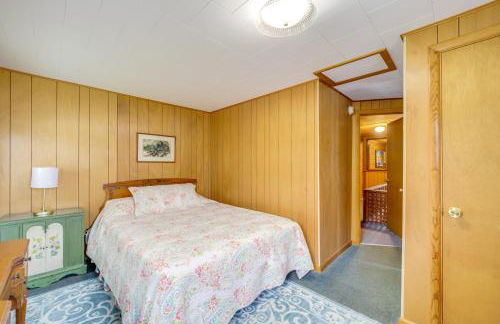 Waterfront Alanson Cottage with Dock and Lake Access! - Foto 20