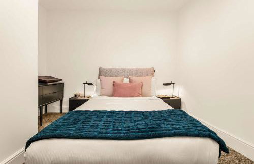 Contemporary Mews Home - Foto 14