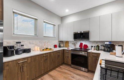 The Coral 2BD TownHouse 7ST Walkable - Foto 15