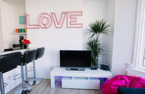 Sea View Sanctuary Apartment! - Foto 3