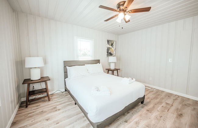 Spacious Cozy 6BR for 14- Lgbtq Friendly 2260 - Photo 17