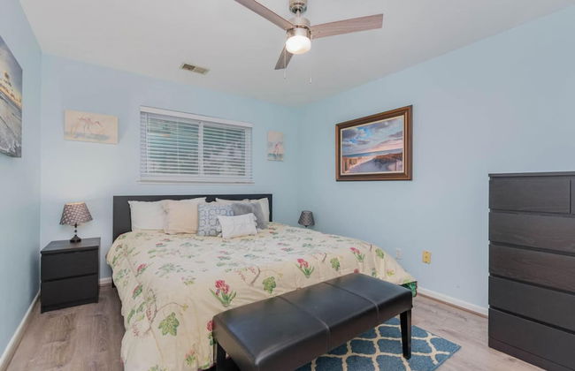 A Beach n Place - Pool Access 1 4 mi From Beach - Foto 4